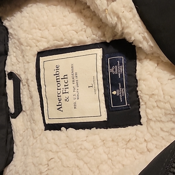 Jacket - Picture 3 of 6